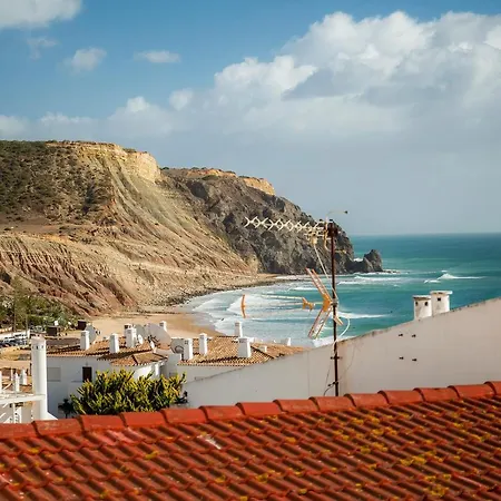 A06 - Seaview 1 Bed * Luz